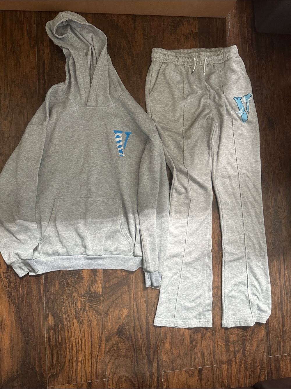 Kids Light Gray Sweat Joggers with Blue 'V' Logo